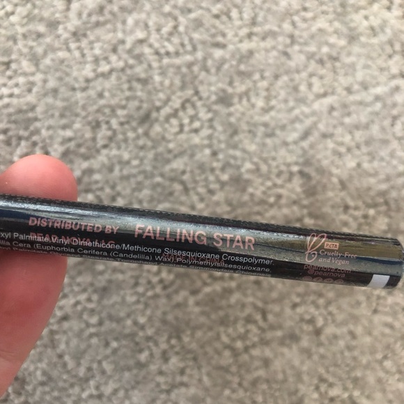 Pear Nova in FALLING STAR 0.45g lunar lip stylo (sealed) - Picture 4 of 6